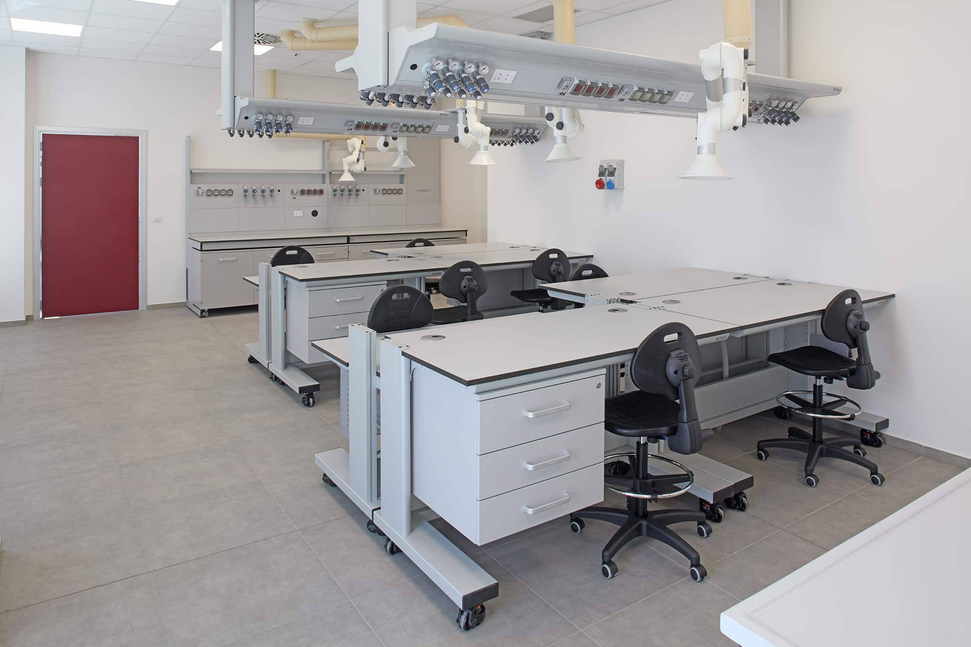 arredo tecnico e cappe chimiche laboratori università di parma edificio 1 area food campus scienze e tecnologie AHSI